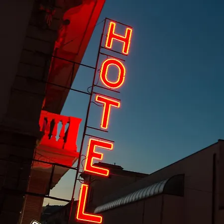 Hotel The Poet 4*