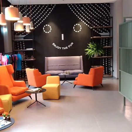 מלון The Poet לה ספציה