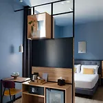 Hotel The Poet 4*