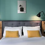 Hotel The Poet 4*