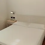 Hotel The Poet 4*