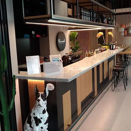 诗人酒店 酒店