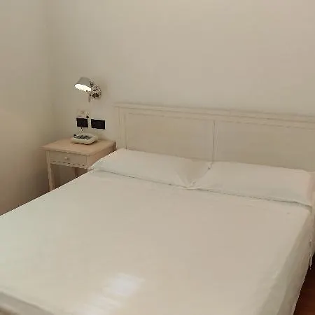 Отель The Poet 4*
