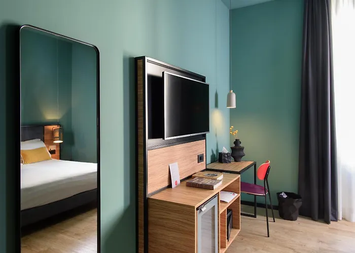 The Poet 4* Λα Σπέτσια