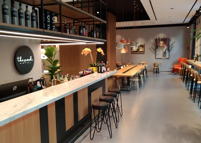 The Poet Ξενοδοχείο